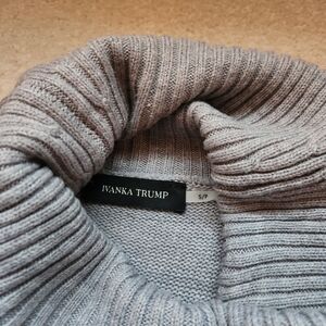 Ivanka size small blanket cowl neck sweater